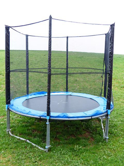 trampolína se sítí